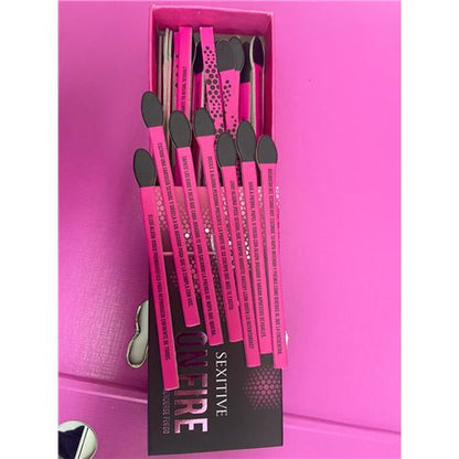 On Fire, 50 Maneras Para Prenderse Fuego